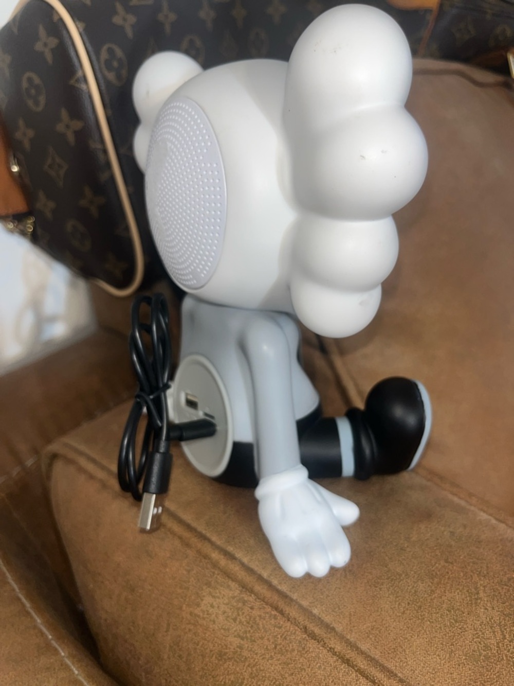 Kaws - Picture 5 of 6